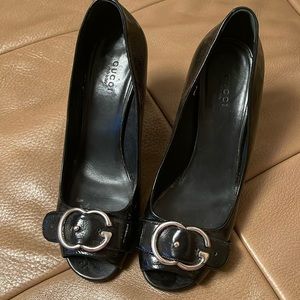 Gucci made in Italy leather heels black size 40